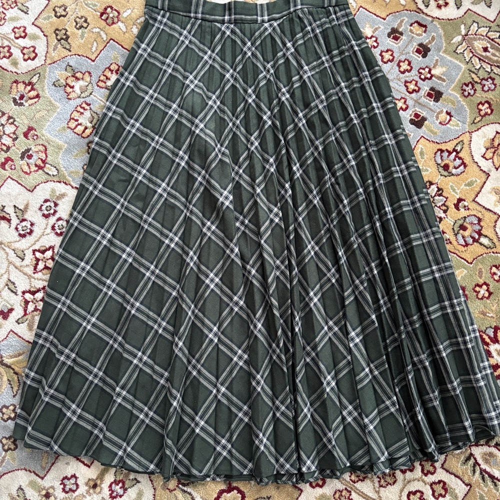 Mango Green skirt